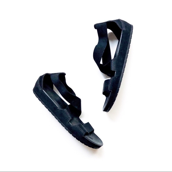 crocs anna ankle strap sandal